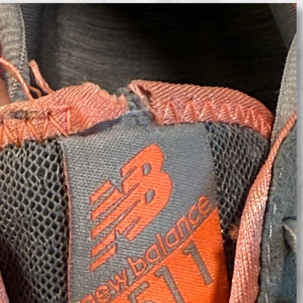 Women’s New Balance 511 size 9 - Picture 8 of 9